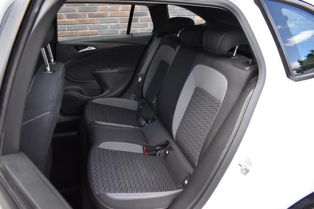 Opel ASTRA Sports Tourer 1.2 AC CRUISE LMV TREKHAAK NAVI