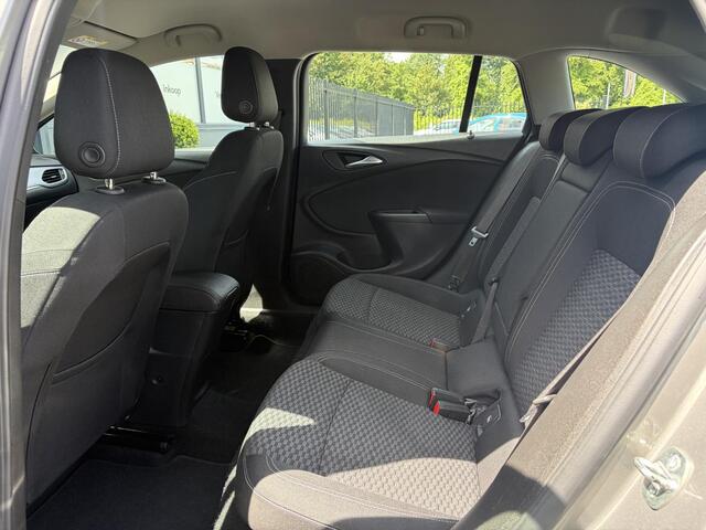 Opel ASTRA Sports Tourer 1.4 Online Edition 1e Eigenaar,Carplay,Navi,Trekhaak,Clima,Cruise,150pk,Rijstrooksensor,6 Bak,Elekt.Stoelen,Lm velgen,Dealer Onderhouden,Apk tot 04-2027