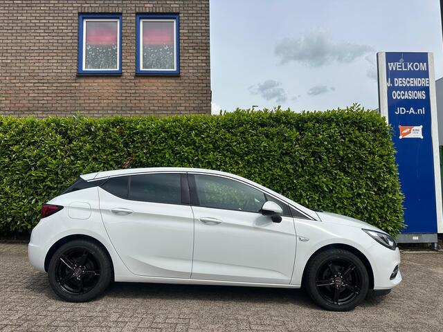 Opel ASTRA 1.2 Edition Climate C, Cruise C, Navigatie, Camera!!!!