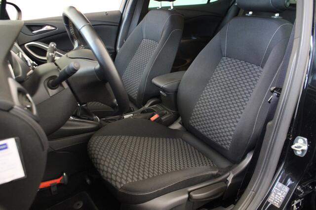 Opel ASTRA 1.4 Black Edition