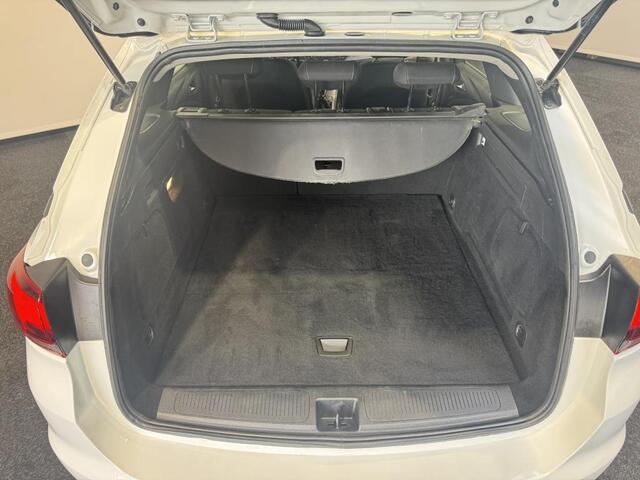 Opel ASTRA Sports Tourer 1.2 Edition Export only