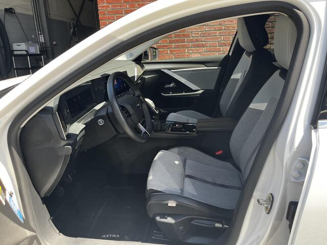 Opel ASTRA Elegance 1.2 Turbo 130pk | 180° CAMERA | KEYLESS | AGR-STOEL | NAVI PRO | APPLE CARPLAY / ANROID AUTO | DOEDEHOEKBEW. | ISOFIX |