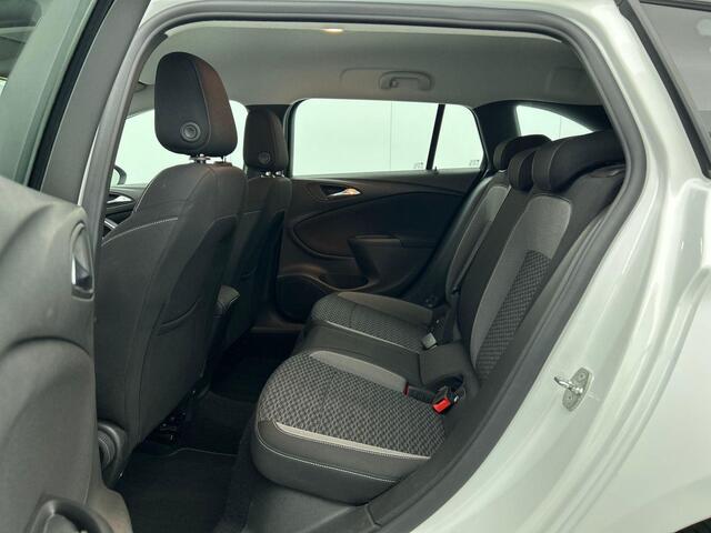 Opel ASTRA Sports Tourer 1.2 Edition Climate Control AGR Comfortstoel PDC VA+ Camera Navigatie Apple Carplay/Android Auto Full LED Cruise Control Blind Spot