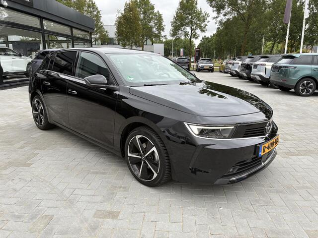 Opel ASTRA 1.2 Turbo 130Pk Business Elegance 5-Deurs | Climate control | Navigatie | Stoel & Stuurverwarming | AGR | Cruise control | Camera | Parkpilot | AGR | LM-Velgen