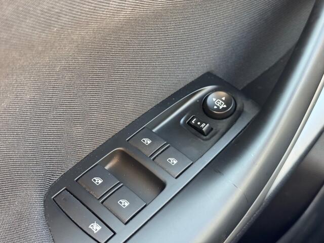 Opel ASTRA 1.4 Online Edition - trekhaak - sensoren - climate control - navi - apple/android