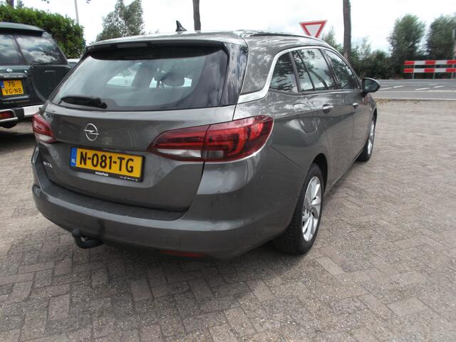 Opel ASTRA Sports Tourer 1.2 Edition 107 kw