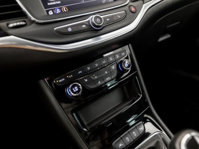 Opel ASTRA 1.2 Blitz Elegance 131Pk (APPLE CARPLAY, GROOT NAVI, ADAPTIVE CRUISE, CLIMATE, STUUR/STOELVERWARMING, SPORTSTOELEN, CAMERA, TREKHAAK, LEDER, GETINT GLAS, NIEUWSTAAT)
