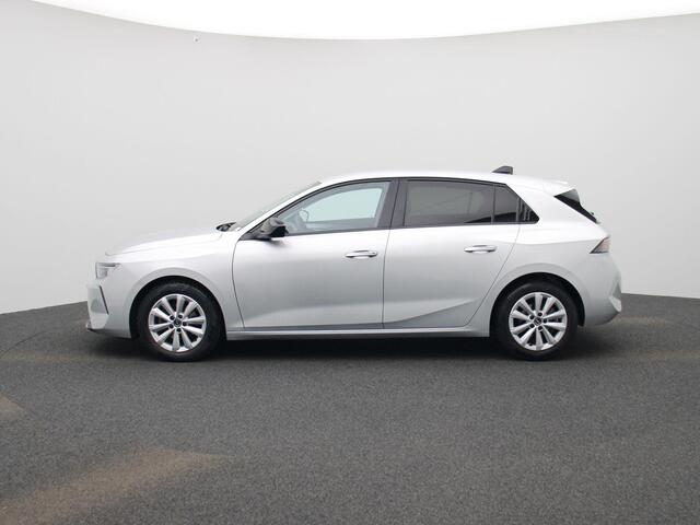 Opel ASTRA 1.2T Business Edition | 130 pk | Automaat | Camera | Navigatie | Stoelverwarming |