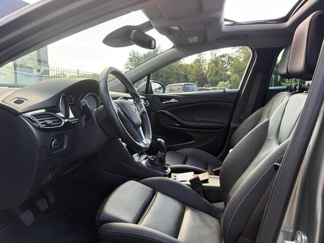 Opel ASTRA 1.4 Innovation 1e Eigenaar,Elektrisch Schuifdak,Trekhaak,Camera,Carplay,Dealer Onderhouden,Stoelverw-Stuurverw,6 Bak,150pk,Dodehoek,Pdc V+A,Rijstrooksensor,LED,Clima,Cruise,Leder,Recent beurt gehad,N.A.P,Apk tot 04-2027