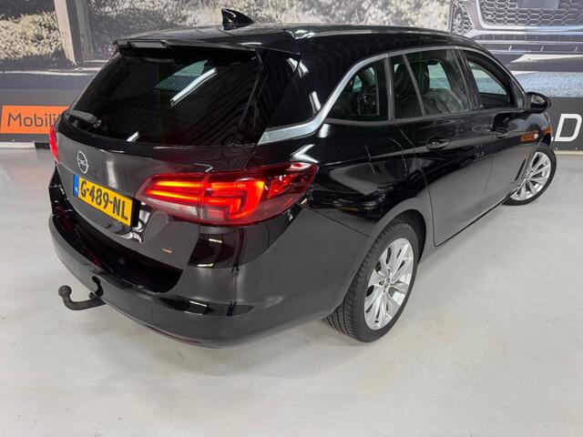 Opel ASTRA 1.4 INNOVATION / Camera / PDC / Apple Carplay / PArkeerhulp / Trekhaak / Cruise control / Boekjes en historie aanwezig.