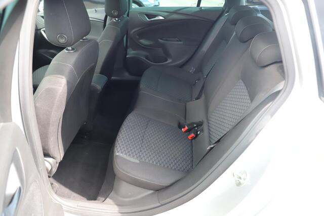 Opel ASTRA Sports Tourer 1.2 Edition 110PK Navigatie Achteruitrijcamera Carplay Android LMV Airco Cruise Control