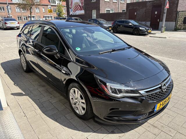 Opel ASTRA Sports Tourer 1.4 Business Executive AUTOMAAT/AIRCO/CARPLAY/STUUR/STOEL VERW.
