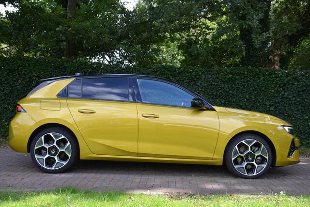 Opel ASTRA 1.6 Hybrid GS Level 4 Automaat/Navi/Pdc/Ecc/Achteruitrijcamera/Stuur&Stoelverwarming/Cruise control adaptief/Extra getint glas/Apple Carplay/Android Auto/Digitaal dashboard/18-Inch Lmv