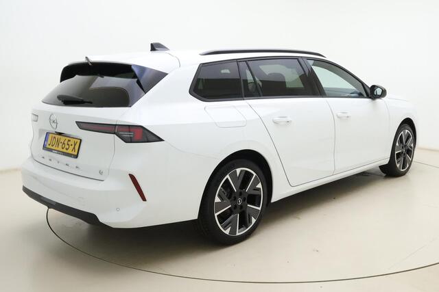 Opel ASTRA Electric 54 kWh Business Edition | 18" LM-Velgen | Black Pakket | Privat Glass | AGR Stoelen | Camera | Navigatie | Winter pakket |