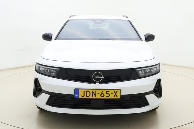 Opel ASTRA Electric 54 kWh Business Edition | 18" LM-Velgen | Black Pakket | Privat Glass | AGR Stoelen | Camera | Navigatie | Winter pakket |