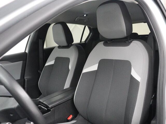 Opel ASTRA 1.2 Business Edition | Stuur/stoel verwarming | Carplay | Camera | Park assist | Adaptive cruise | Navigatie | Virtueel dashboard