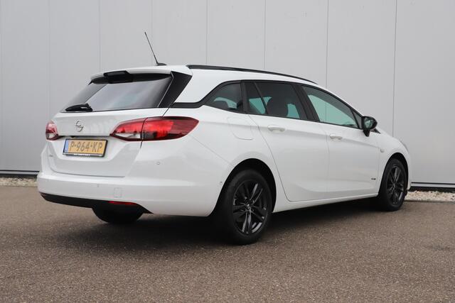 Opel ASTRA Sports Tourer 1.2 Design & Tech 110PK Navigatie Achteruitrijcamera Clima Cruise Parkeersensor Carplay android 16 inch LMV