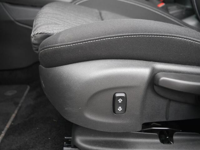 Opel ASTRA Sports Tourer 1.2 Edition 2020 130pk | Stoel en stuurverwarming | Trekhaak | Lichtmetalen velgen | Navigatie | 130PK | Airco