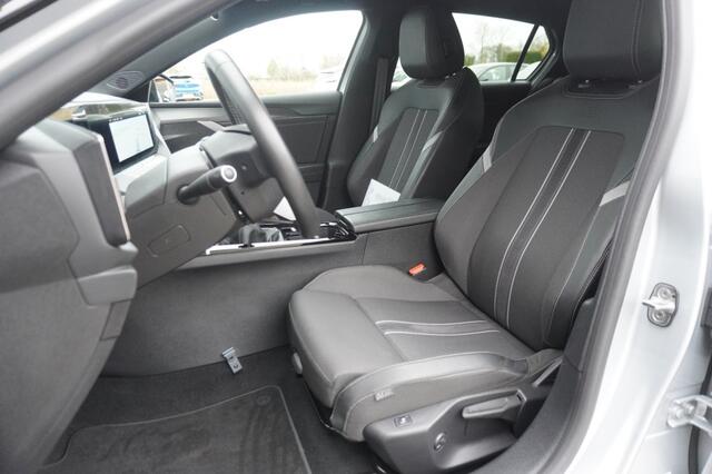 Opel ASTRA 1.2 Turbo 130pk GS / Camera / Stoel- en stuurverwarming / Adaptive Cruise / Head-up-display