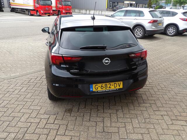 Opel ASTRA 1.0 Turbo 120 Jaar Edition