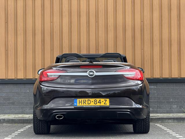 Opel CASCADA 1.6 Turbo Innovation | 170 PK! | Automaat | Stoelverwarming | Parkeersensoren | Navigatie | Cruise Control | 18" Lichtmetaal |