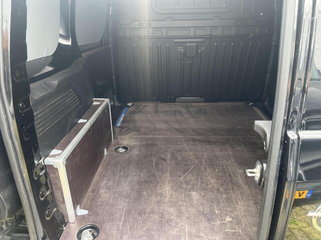 Opel COMBO 130pk L1 Edition Automaat Airco Navigatie Trekhaak
