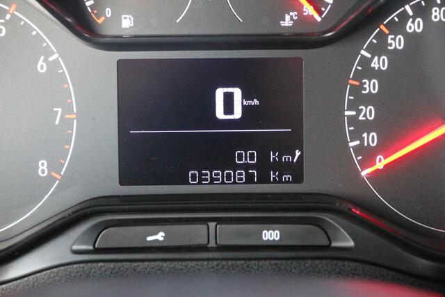 Opel COMBO 1.5D 102 | | L2H1 / XL | 39.000KM | Grip control | Airco..