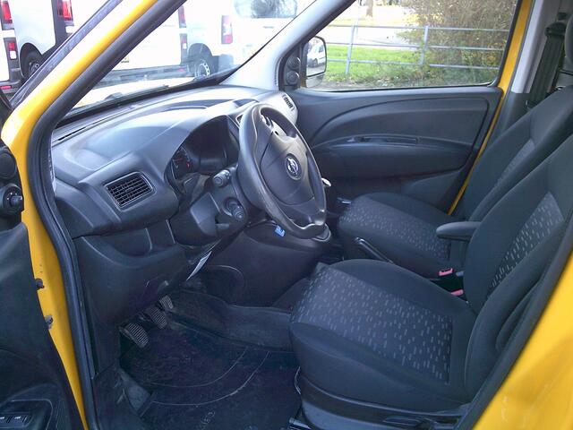 Opel COMBO 1.3 CDTi L1H1 Sport VOORZIEN VAN AIRCO+CRUISE+TREKHAAK! EURO 6 !