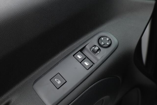 Opel COMBO 1.5 BlueHDi 130pk | L2/XXL | Automaat | Nieuw model | Airco | 10" MultiMedia | Apple Carplay | Camera