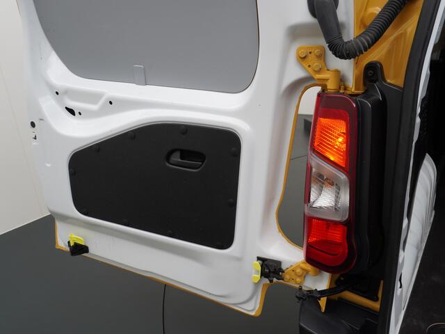 Opel COMBO 1.5D L1H1 Edition 5x Op voorraad !! Airco Cruise Control Bluetooth Elektr.ramen Elektr.spiegels+Verwarmd Centr.Vergr+ab. Schuifdeur Betonplex vloer Lat om Lat betimmering