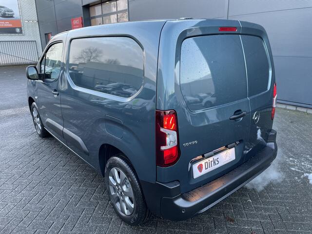 Opel COMBO 110pk L1 (Camera- Navigatie via APP - Parkeersensoren - Lichtmetalen velgen - Airco - Cruise Controle)