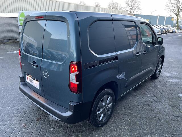 Opel COMBO 110pk L1 (Camera- Navigatie via APP - Parkeersensoren - Lichtmetalen velgen - Airco - Cruise Controle)