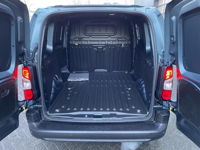 Opel COMBO 110pk L1 (Camera- Navigatie via APP - Parkeersensoren - Lichtmetalen velgen - Airco - Cruise Controle)