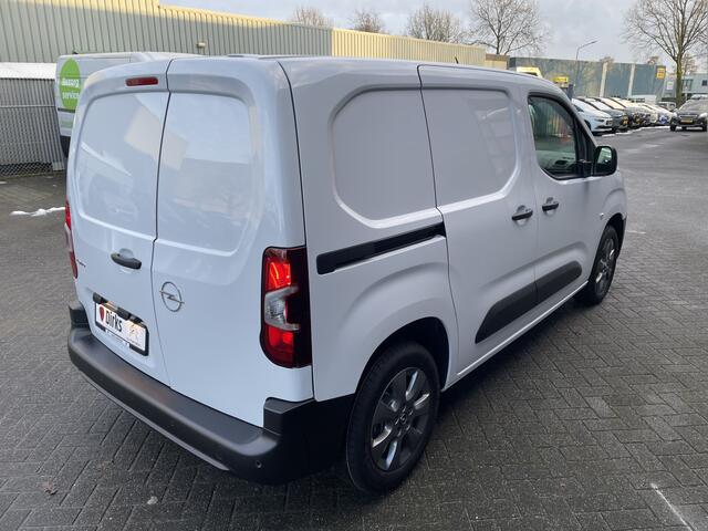 Opel COMBO 110pk L1 (Camera- Navigatie via APP - Parkeersensoren - Lichtmetalen velgen - Airco - Cruise Controle)Meerdere op voorraad