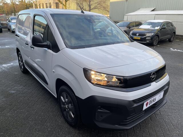 Opel COMBO 110pk L1 (Camera- Navigatie via APP - Parkeersensoren - Lichtmetalen velgen - Airco - Cruise Controle)Meerdere op voorraad