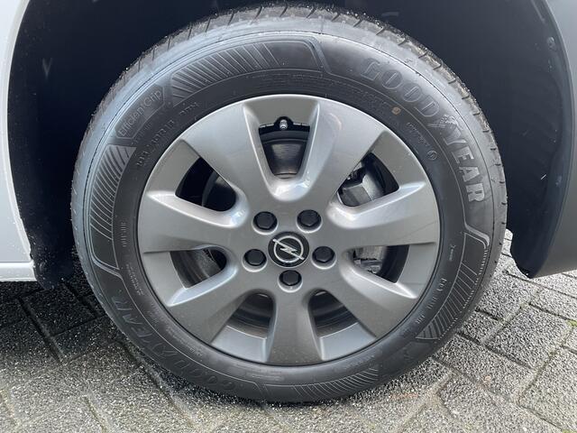 Opel COMBO 110pk L1 (Camera- Navigatie via APP - Parkeersensoren - Lichtmetalen velgen - Airco - Cruise Controle)Meerdere op voorraad