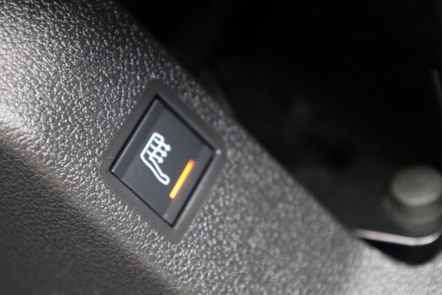 Opel COMBO Combo-e Life L1H1 Edition 50 kWh CAMERA DAB CARPLAY STOELVERWARMING BULLBAR JBL LMV PDC