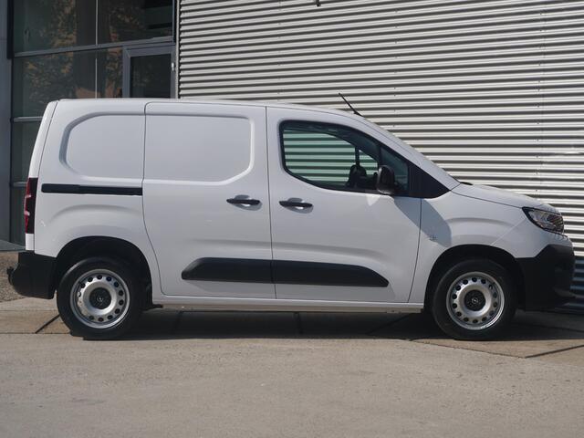 Opel COMBO L1 102 Pk. | 3 zitplaatsen | Apple Carplay | betimmering | rijklaarprijs