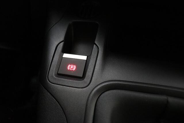 Opel COMBO 1.5 BlueHDi 100 S&S L1 | NIEUW | Laadruimte afwerking | Achteruitrijcamera | Apple Carplay | Android Auto | Trekhaak voorbereiding | Cruise Control