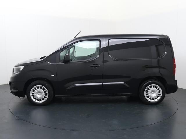 Opel COMBO 1.2 Turbo L1H1 Innovation | 110 PK | Trekhaak | Achteruitrijcamera | Climate control |
