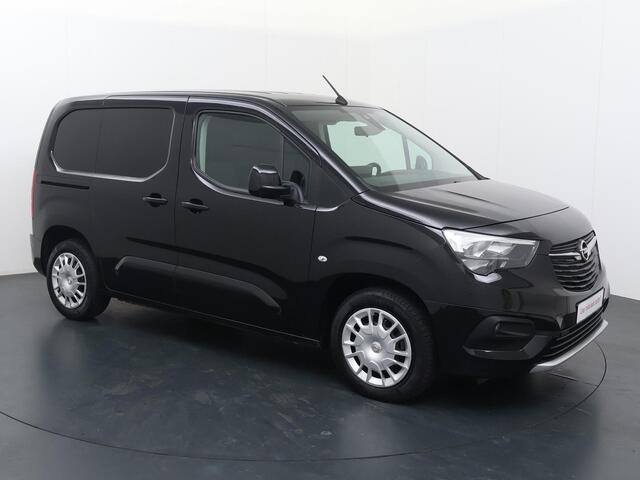 Opel COMBO 1.2 Turbo L1H1 Innovation | 110 PK | Trekhaak | Achteruitrijcamera | Climate control |