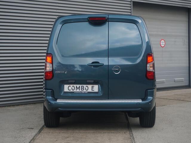 Opel COMBO Electric L1 50 kWh. | 2,9% rente | 3 zitplaatsen | zeer luxe uitvoering | rijklaarprijs