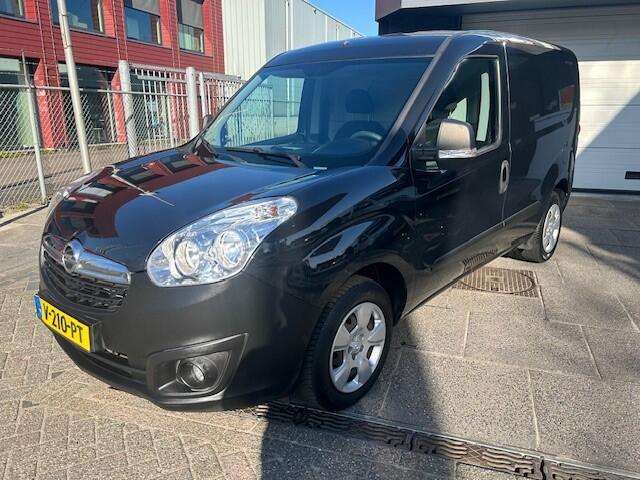 Opel COMBO 1.3 CDTi L1H1 Edition AIRCO I MULTIMEDIA I BETIMMERING LAADRUIMTE I 1e EIGENAAR