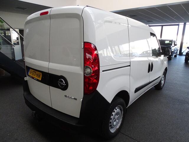 Opel COMBO 1.3 CDTi L1H1 Edition Trekhaak, Airco, Betonplex, El Ramen.