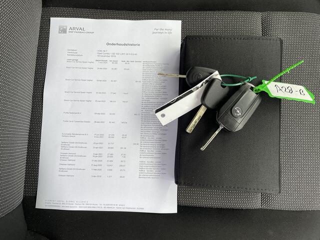 Opel COMBO 1.5 D E6 102pk L2 Edition BPM Vrij! Lease ¤185 p/m, Bedrijfsinrichting, 2x Schuifdeur, Airco, PDC, Cruise controle, onderhoudshistorie aanwezig