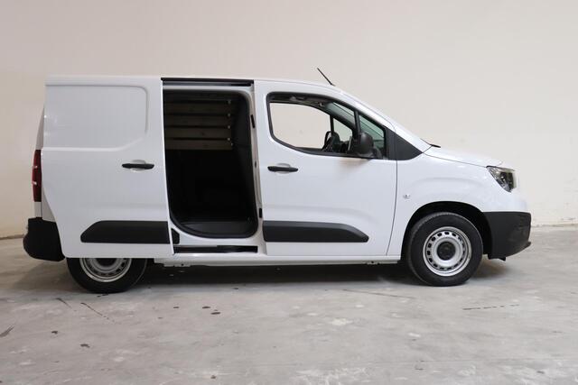 Opel COMBO 102pk L1H1 Navi Apple Carplay/Android Auto Trekhaak Cruise Control Airco Parkeersensoren