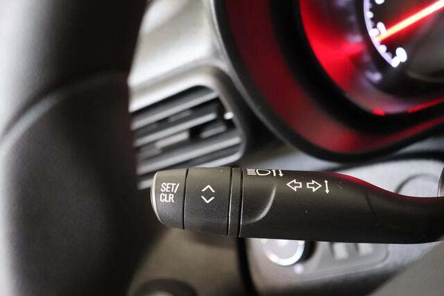 Opel COMBO 102pk L1H1 Navi Apple Carplay/Android Auto Trekhaak Cruise Control Airco Parkeersensoren
