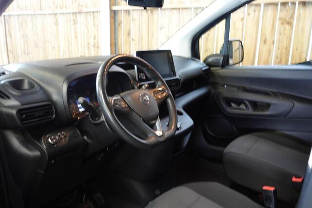 Opel COMBO 1.5D L2H1 Edition Automaat Airco Camera Navigatie Parkeersensoren Line assist