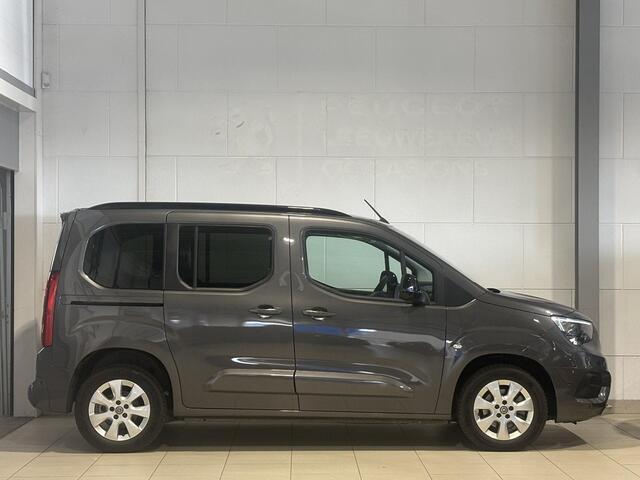 Opel COMBO Combo-e Life MPV Ultimate 50kWh 136pk | 3-FASEN | 180° CAMERA + SENSOREN | VERHOOGDE INSTAP | APPLE CARPLAY / ANDROID AUTO | DODEHOEK WAARSCHUWING | ISOFIX |