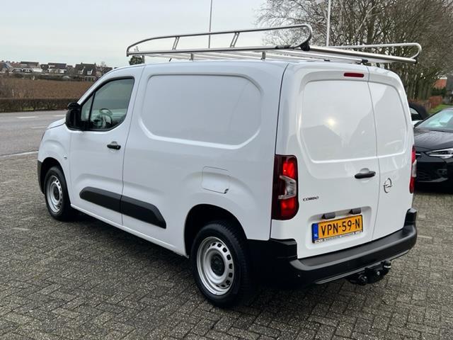 Opel COMBO 1.5D L1H1 Edition NAVI, TREKHAAK, IMPERIAAL.